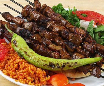 Ciğer Şiş Servis